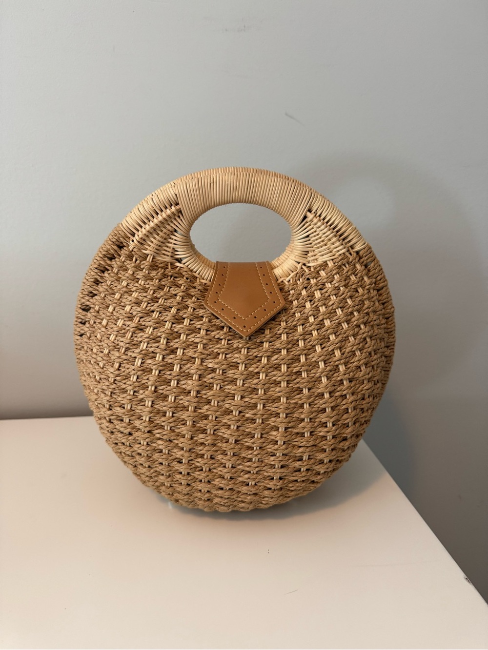 Round Woven Straw Tote Bag in Tan